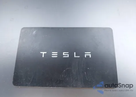 2021 Tesla Model Y Performance Dual Motor All-Wheel Drive z USA, uszkodzony, nr VIN 5YJYGDEF9MF178483